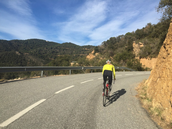 Mittelmeer und Berge rund um Girona