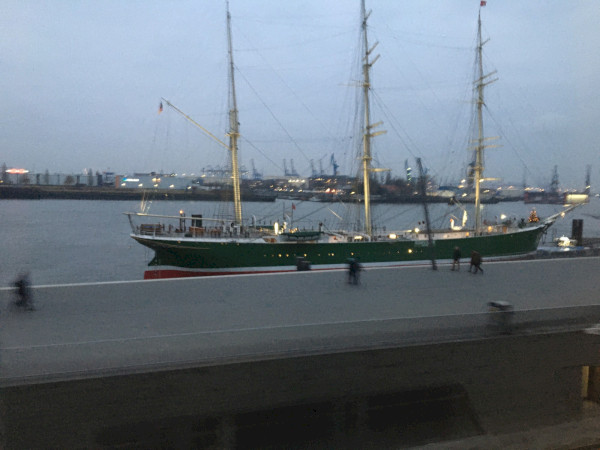 Spendenübergabe in Hamburg